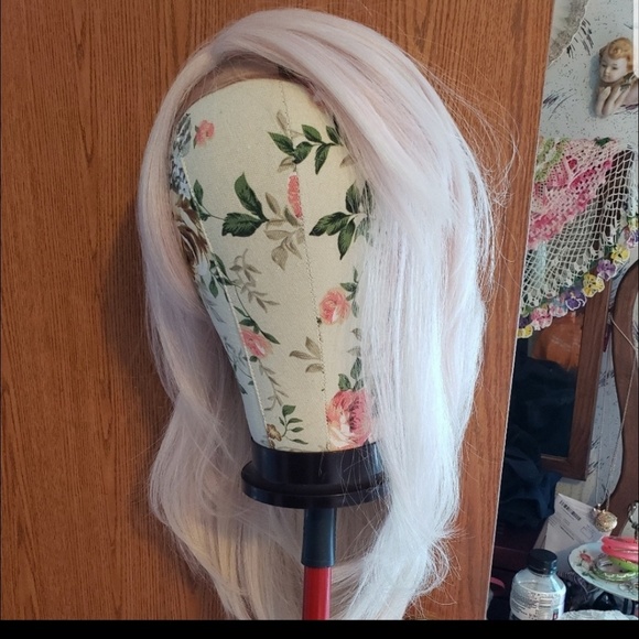 Candy by mane concept - Picture 1 of 5